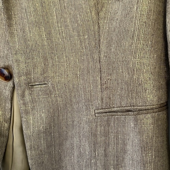 Ralph Lauren Jacket
Gold Thread 
Size 6 - Picture 6 of 6